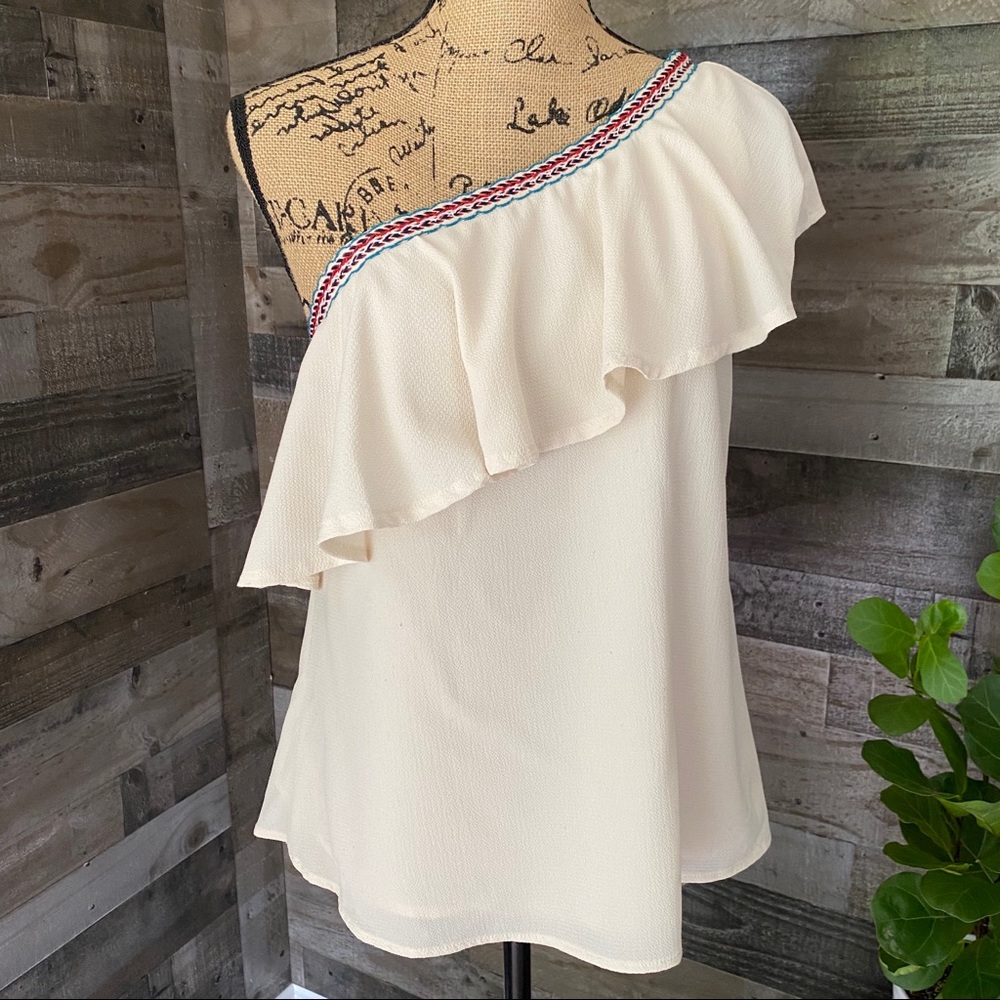 Paper Crane one shoulder embroidered ruffle top